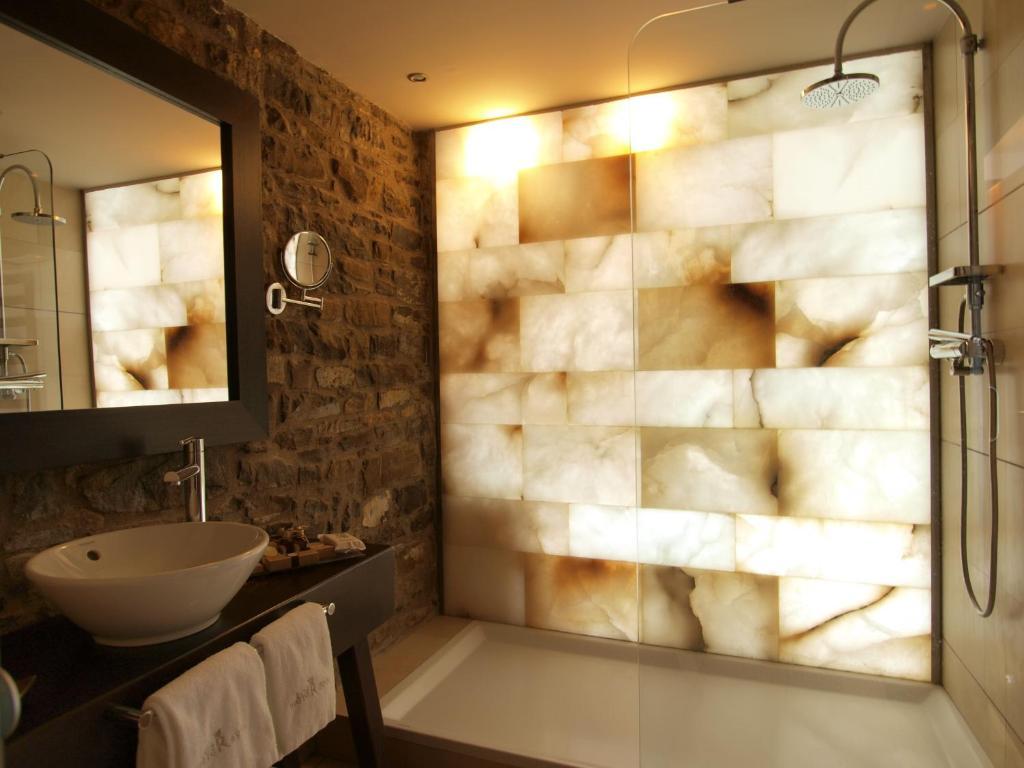 Los Siete Reyes Ainsa Room photo
